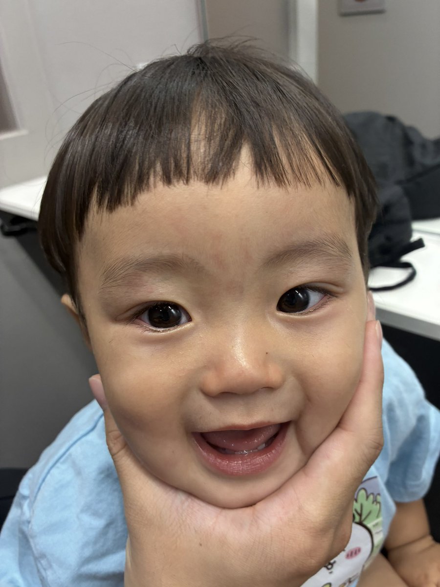 xvo_n's tweet photo. 太郎くんにぱっつんにしてもらいました https://t.co/rWSTwB09iT