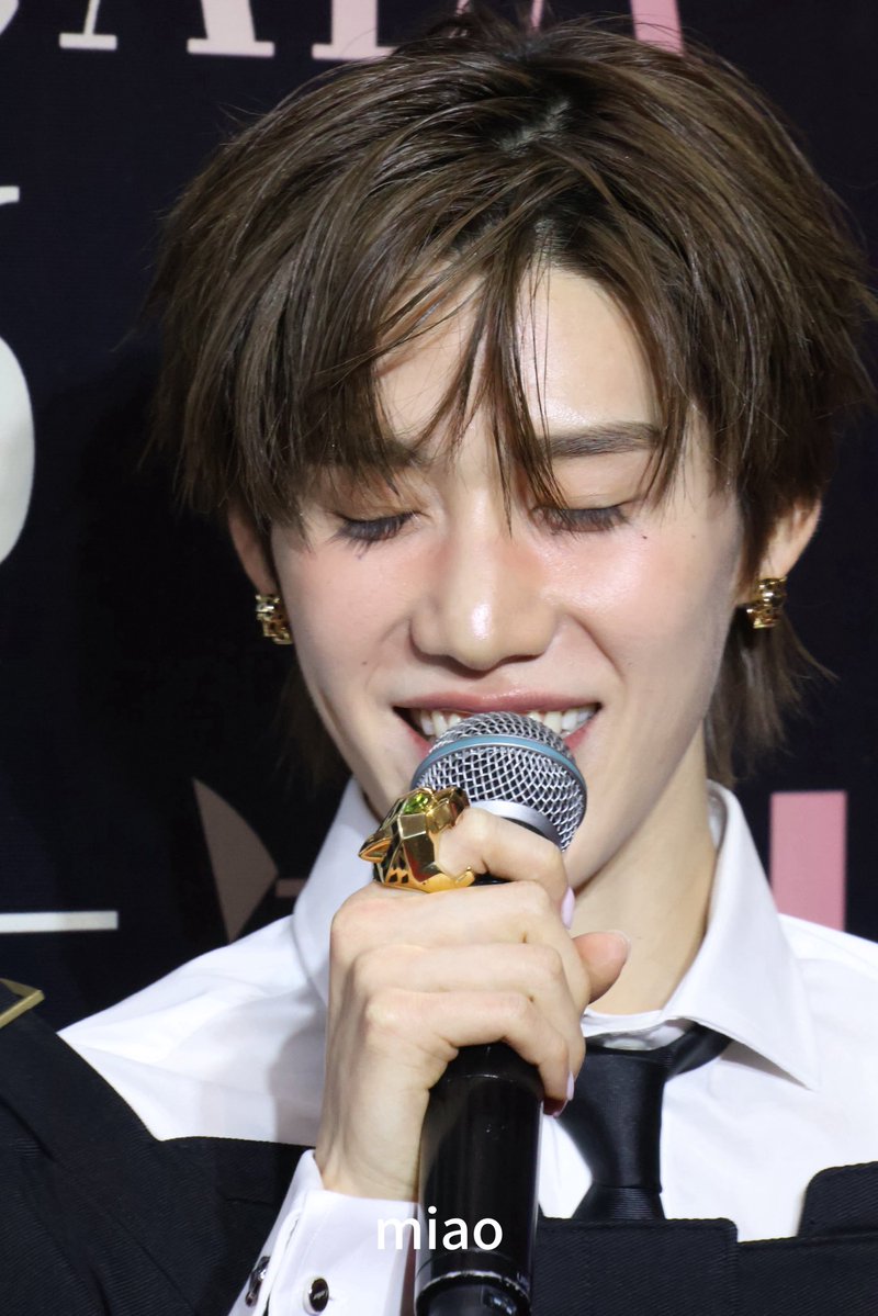 LavieRosaline's tweet photo. พีพีกับเครื่องประดับ Cartier คืองานอลังเนาะ สมเป็น BA Cartier มากกกกก

PP KRIT WEIBO GALA 2026
#WeiboGala2026xPPKRIT
#WeiboCulturalCommunicationNight
#WeiboGala2026 #PPKritt https://t.co/kC5HHnQINm