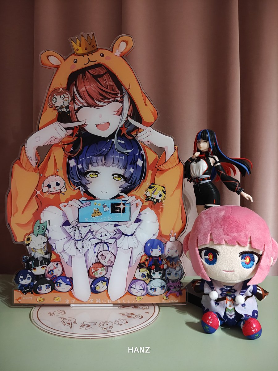fishloseoneeye's tweet photo. 印了超大立牌😸 https://t.co/IP6VtBXpA7