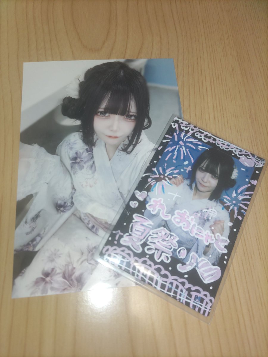 treo_0916's tweet photo. 7月26日 パジャマEve.
この日は用事があって行けなかったけど遠隔でチェキGETー！！︎︎👍

8月8日 夏祭りEve.
約2週間ぶりに行けて楽しかったー！！😊
浴衣姿可愛かったー！！o̴̶̷  ̫ o̴̶̷̥᷅❤︎
たこ焼きもケーキも美味しかった！😋🍴🎶

 @yume_flowerfam 
今日もありがとう！！楽しかったー！！ https://t.co/VgeJMaCodr