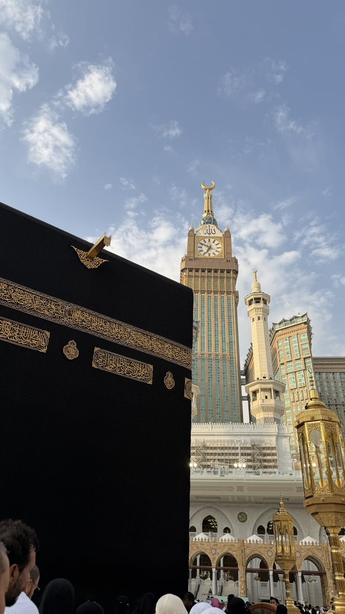 salvation1_'s tweet photo. أشكر أم اللي طوروا تطبيق نُسك 
فيه خاصية اسمها المطّوف 
يصلح للي مثلي يلخبطون في حساب الأشواط وينسون وش يدعون طول وقت الطواف 

المطوّف يحسب تلقائي + ينبهني إذا صرت بمحاذاة الركن اليماني أو الحجر الأسود ويعطيني قائمة أدعية طوييييلة ومتنوعة 
رهيب رهيب الله يكتب أجرهم❤️. https://t.co/fwraVIbgRw