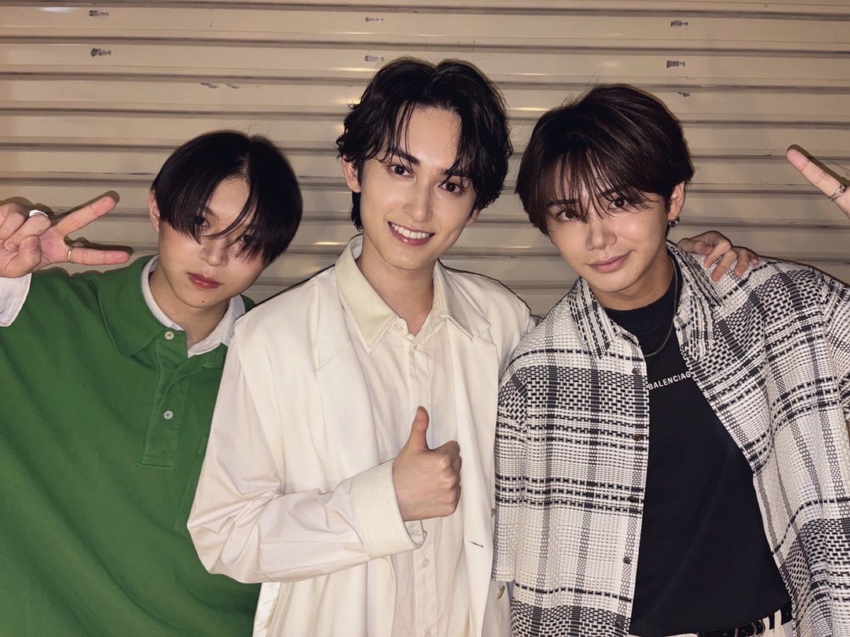 tooru_1211's tweet photo. まつまつり　3部ありがとうございました！🏮
今年も楽しかったです！！！😊
また舞台上で会えるように頑張ります🔥
涼介もありがとうー！！☺️ https://t.co/GVxZWoDvU8