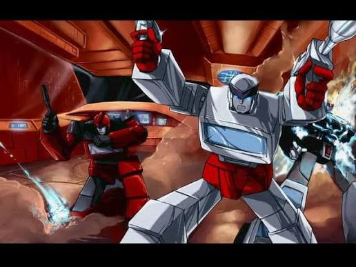 BallerToy1327's tweet photo. More #Autobots deaths on the doomed ship. https://t.co/cSqWXvHhtw