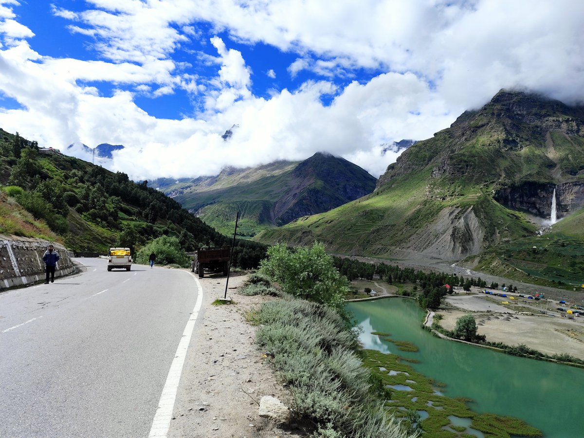 Debasmi7534741's tweet photo. Beauty of manali🥰❣️ #manali #pahar #MountainElgon #debasmita003 https://t.co/tLcsxB0A2l