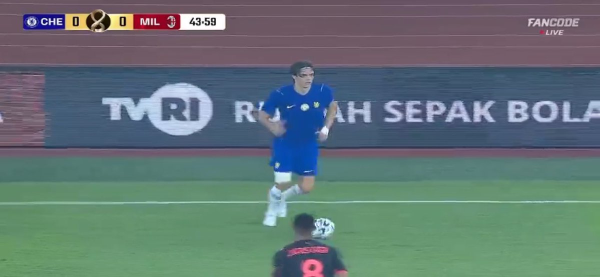 GSkif1's tweet photo. @unruly__reigns @AAAmerAm3 @CFCPys Bro saying no pattern of play if I wasn’t watching this game I would’ve agreed streaming with my phone https://t.co/UZA9MUPNRL