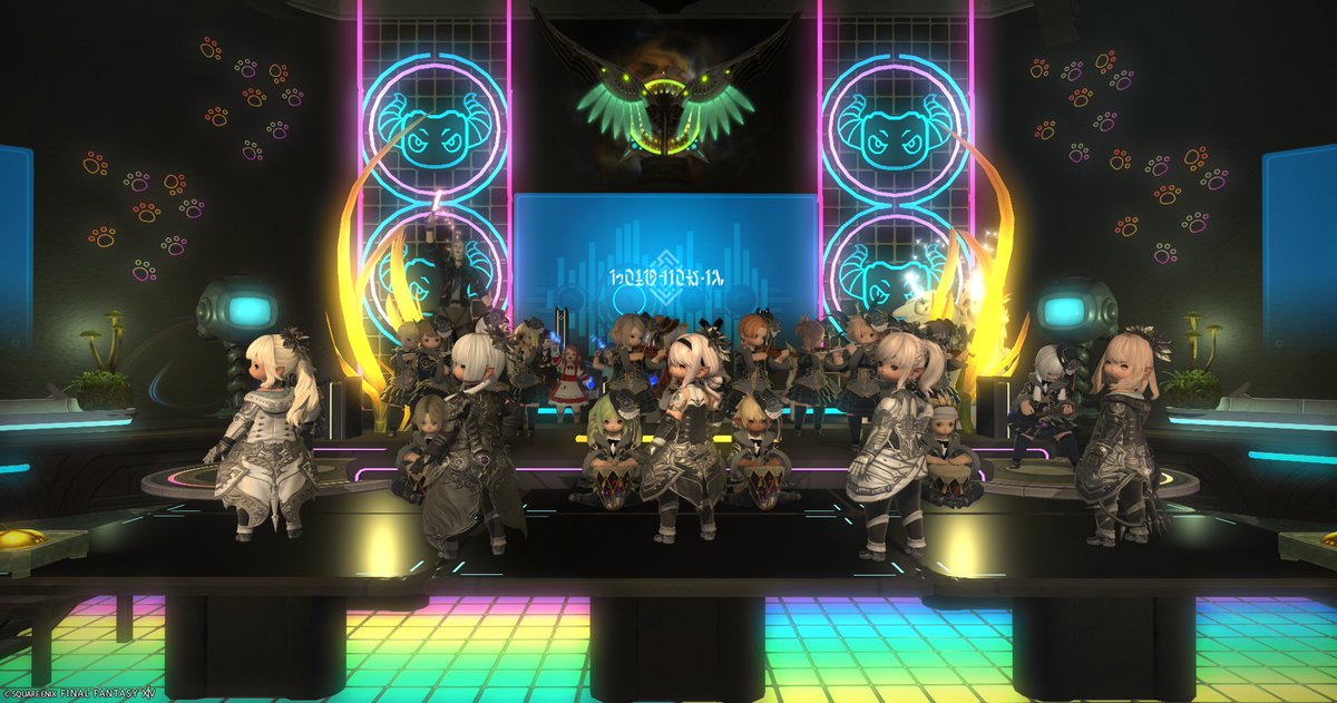 Task_D_FF14's tweet photo. 月曜夜は #ララ溜まり Performance Live！へ🎼
今回は「心を持たぬ者」のパフォーマンスで、クレセントアイルで実装されたばかりのエモ「後ろを振り返る」がさっそく導入されていましたね。
ちゃんとキメのタイミングで構成されていたのでお見事でした！ https://t.co/RAxvLWSkHP