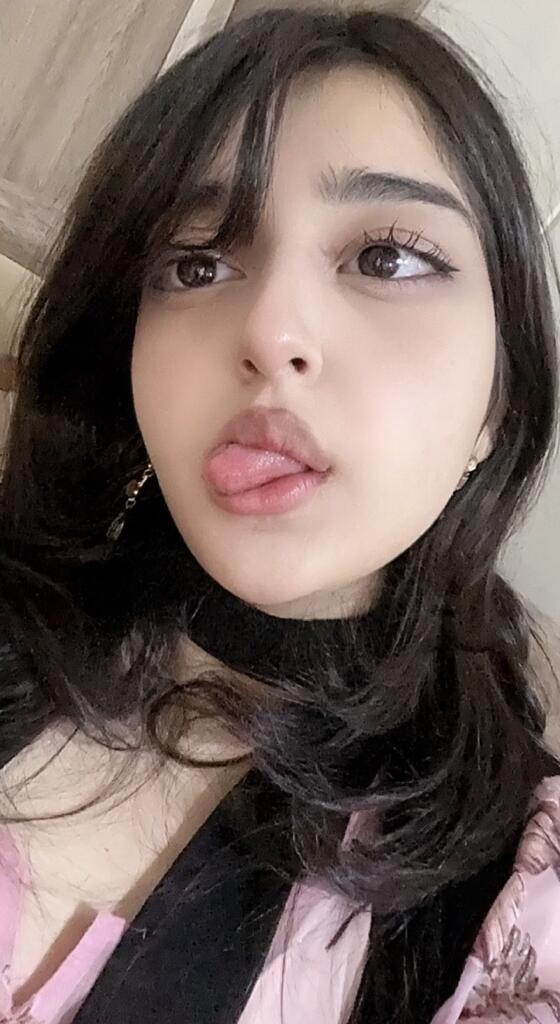 Etranglemoi's tweet photo. ୨୧ ｡˚  #edrtwt  intro  ˚｡ ୨୧

╭ 𖦹 ˖˚  17 | she/her ﹒ ꜝ #moothunt
╰ ୨୧ ˚₊  170 cm | cw 72 kgs | gw : 50 kgs
　　　　　looking for moots !! ૮꒰ ˶• ༝ •˶꒱ა ♡ https://t.co/ODknyq0WeP