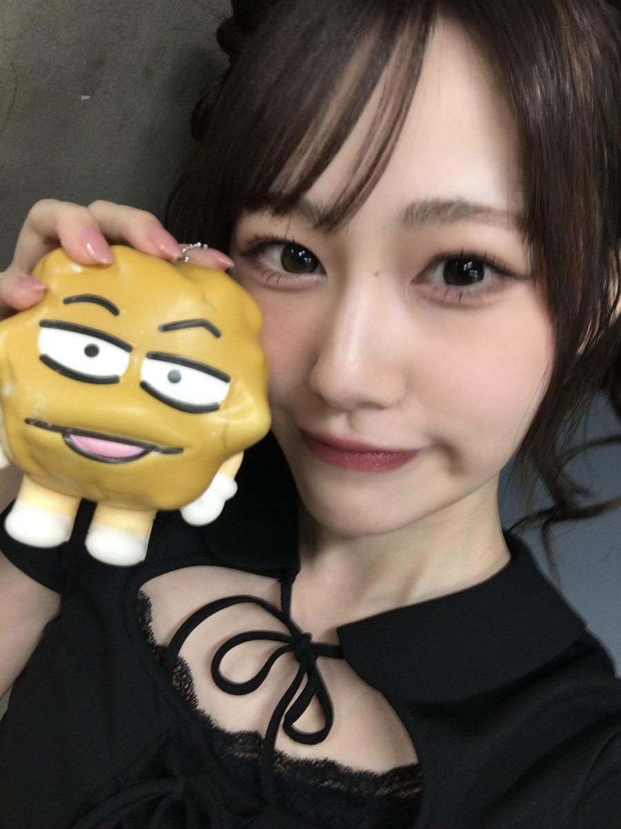sakurazaka46's tweet photo. 向井純葉がブログを更新しました！🌸｜ 君と過ごした季節 https://t.co/mzDxMUZd8W ぜひご覧ください！ #櫻坂46 #向井純葉 https://t.co/zXBkITMlIa
