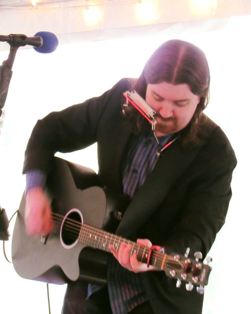 KyleHancharick's tweet photo. TODAY:
Join me for an afternoon of great food, fine wine, and live music at Torne Valley Vineyards in Hillburn NY. Music is from 1-5pm.

https://t.co/v4yyeedvIv https://t.co/n5RUqA8oKM