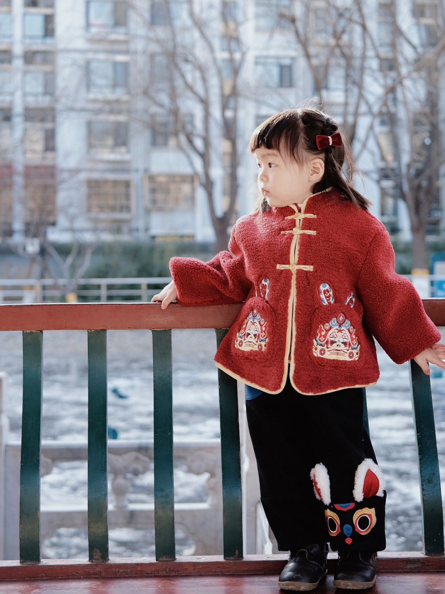 mmbnov16's tweet photo. [Today’s the lunar new year! Wishing everyone a year of the rabbit full of sweet moments, warm gatherings and lots of good luck ]， https://t.co/jgGia7ELT5