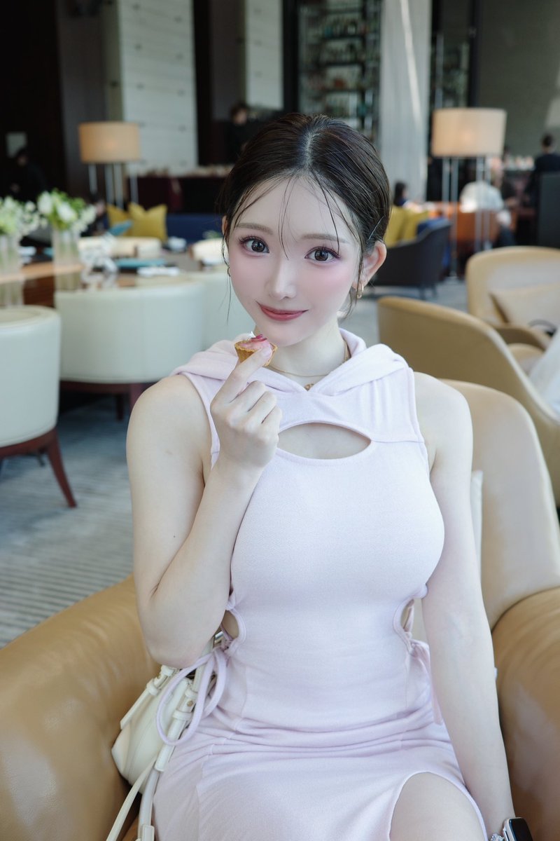 むにゅ♡