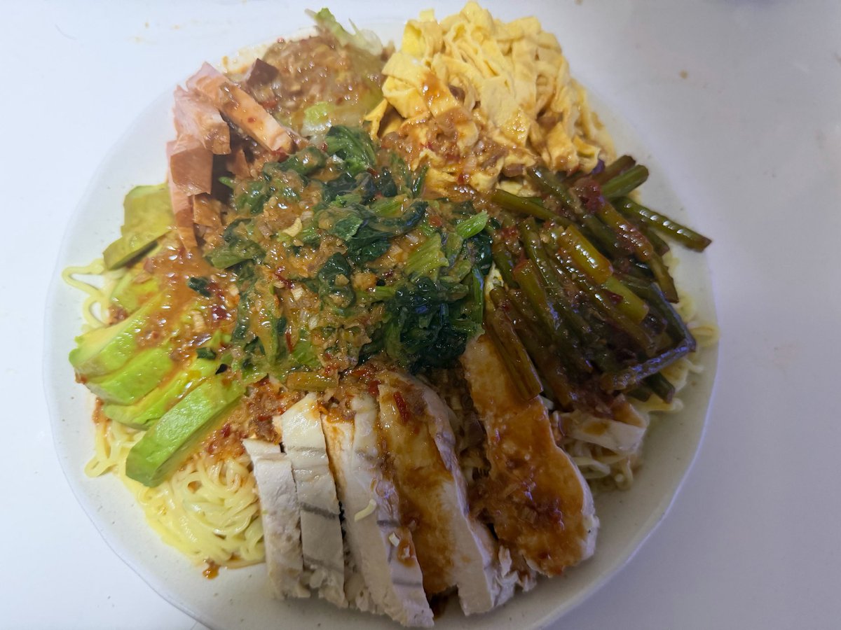 kikaider0's tweet photo. 今日の食事
ピリ辛胡麻タレ
冷やし中華 https://t.co/fTt2dNTOA8