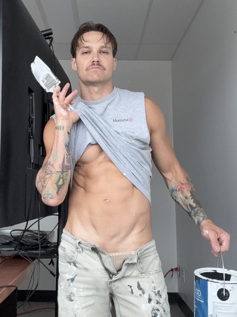 BoudreauMarco2's tweet photo. Need a painter? 🎨 https://t.co/bpMVtdM7eS
