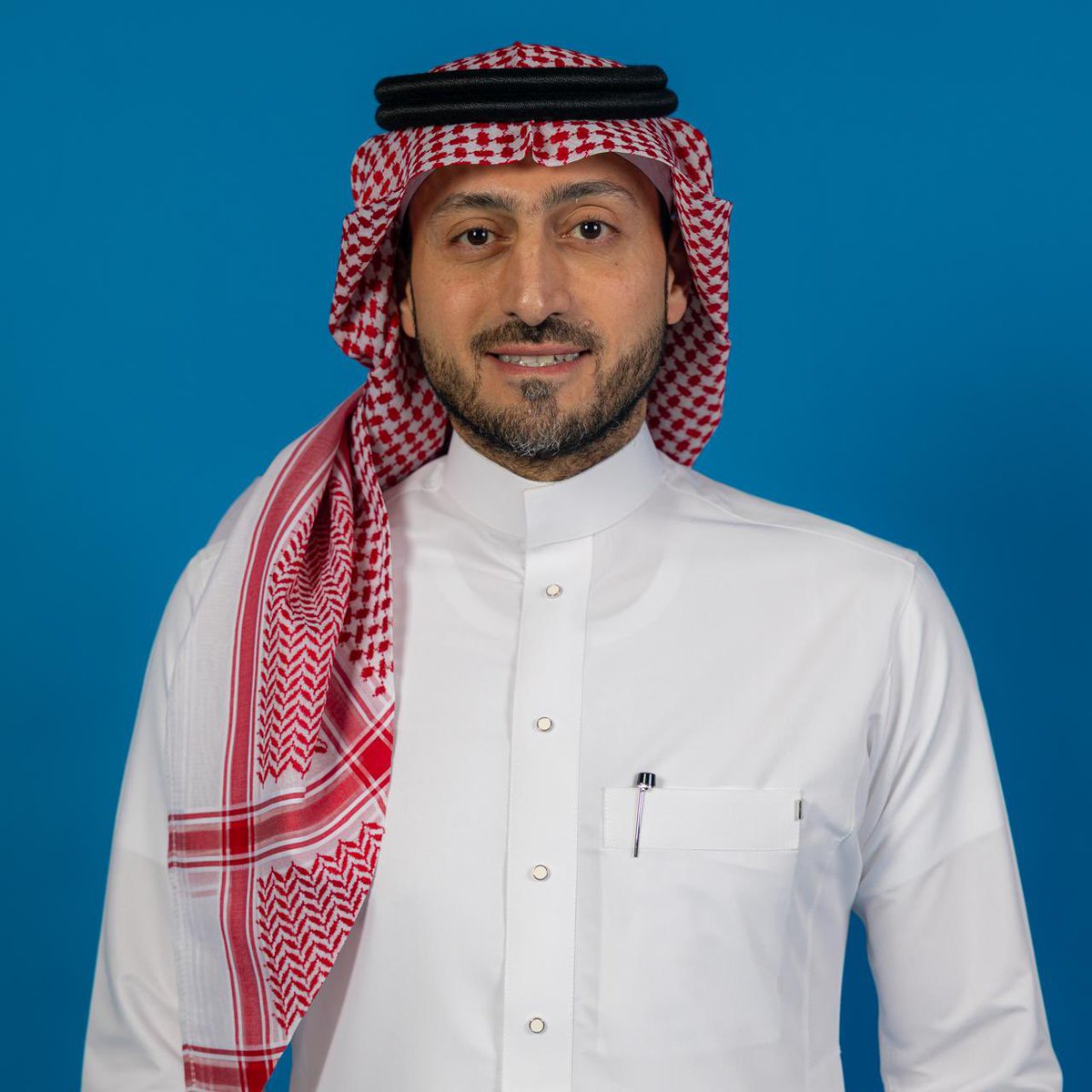 Musafer_News's tweet photo. فهد الحقباني أحد الكفاءات الوطنية التي أثبتت حضورها وتميزها في القطاع الرياضي من خلال خبرة تراكمية ورؤية احترافية ومعرفة دقيقة بمتطلبات الأندية والمنشآت الرياضية الحديثة ودوره في مشروع مركز تدريبات الهلال يعكس حجم الثقة التي يحظى بها وقدرته على تحويل الخبرة والعلاقات المهنية إلى قيمة حقيقية على أرض الواقع وما تحقق في هذا المشروع من مستوى متقدم في التجهيز والتنفيذ يؤكد أن خلف الإنجازات الكبيرة رجالًا يعملون ��احتراف بعيدًا عن الأضواء ويستحق فهد الحقباني كل الشكر والتقدير على جهوده وبصمته المميزة فهو نموذج للكفاءة السعودية التي نفتخر بها ونتطلع إلى المزيد من نجاحاتها في مسيرة تطور الرياضة 🇸🇦 السعودية