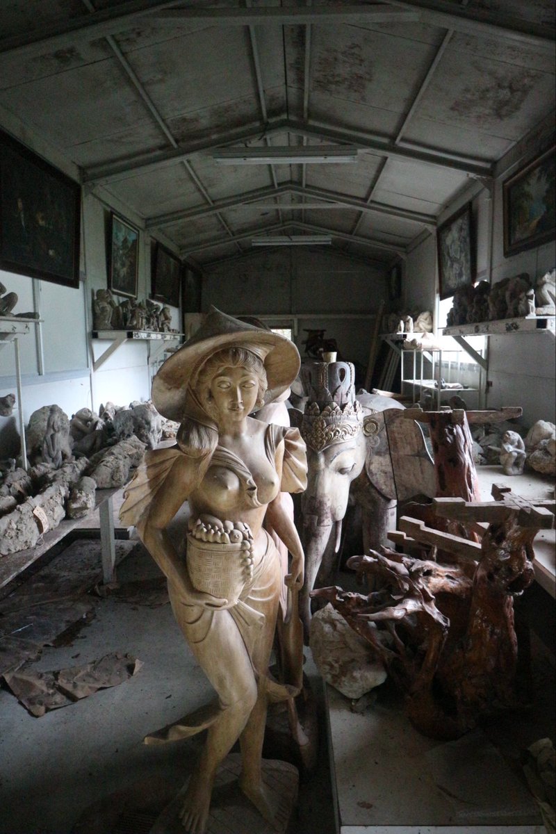 TetsuyaUta79's tweet photo. An abandoned antique art exhibition hall.

廃墟となった古美術展示場

#abandoned
#廃墟
#urbex
#exploring
#ruins https://t.co/Fkw60Bv2Gt