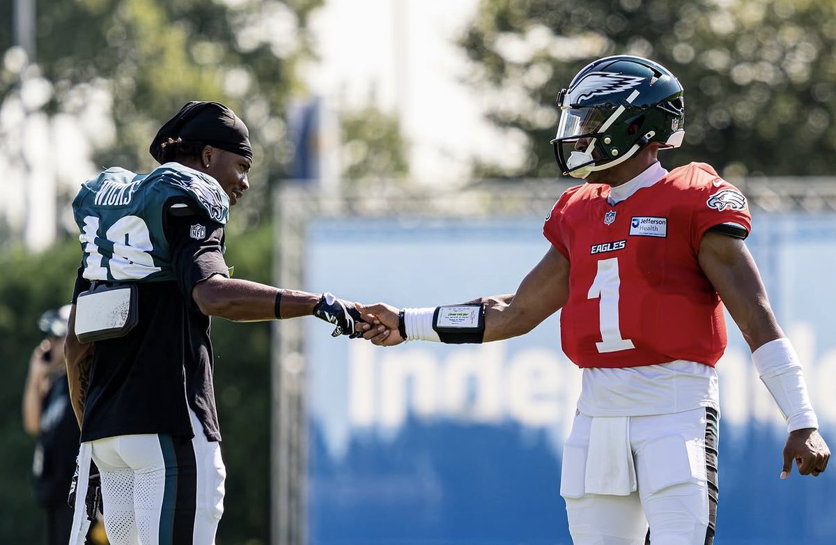 EaglesScoutRoom's tweet photo. Wick X Hurts https://t.co/sOV0OcyrNA