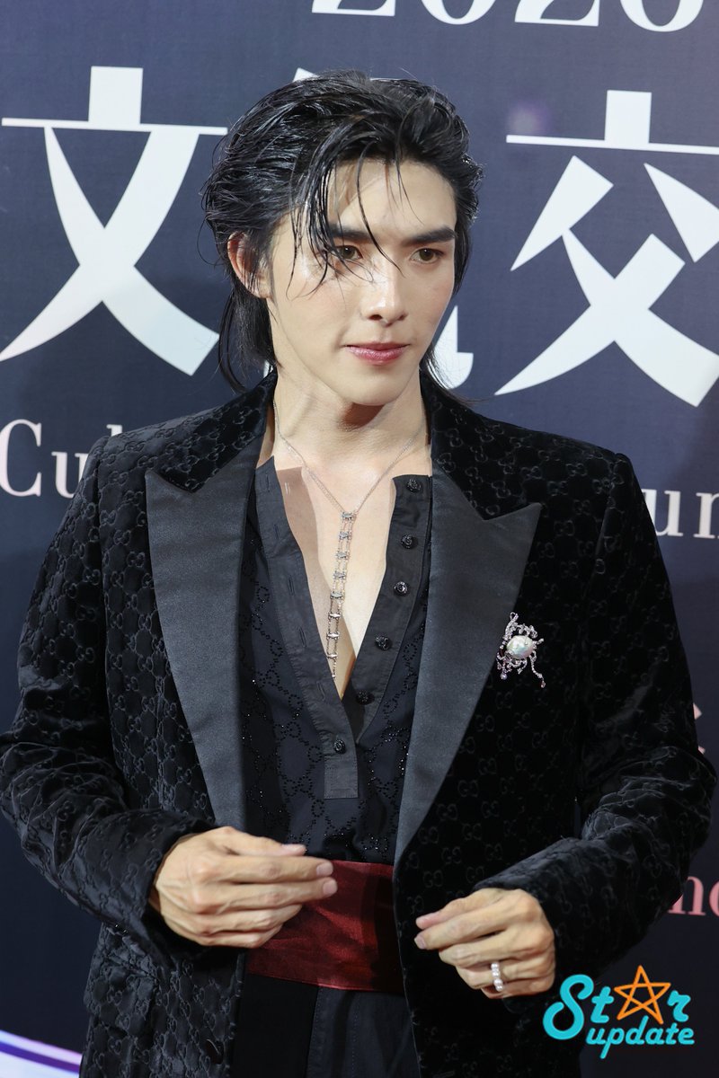 webstarupdate's tweet photo. "บูม รวีวิชญ์" ร่วมงาน WEIBO GALA 2026 Weibo Cultural Communication Night
BXXM AT WEIBO GALA 2026

#BoomRaveewit #BXXMRVW
#WEIBOGALA2026xBXXMGUNNER
#WeiboGala2026
#WeiboCulturalCommunicationNight https://t.co/ADmRoyuoxm