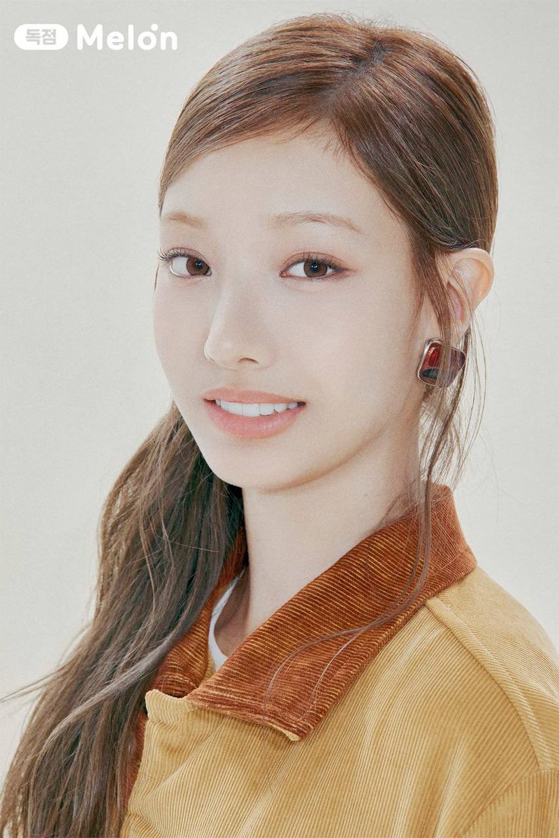 pseoyeonpic's tweet photo. #SEOYEON MelOn profile 

#TUIDE #튜이드 #SEOYEON #서연 https://t.co/yQzxlbsVa5