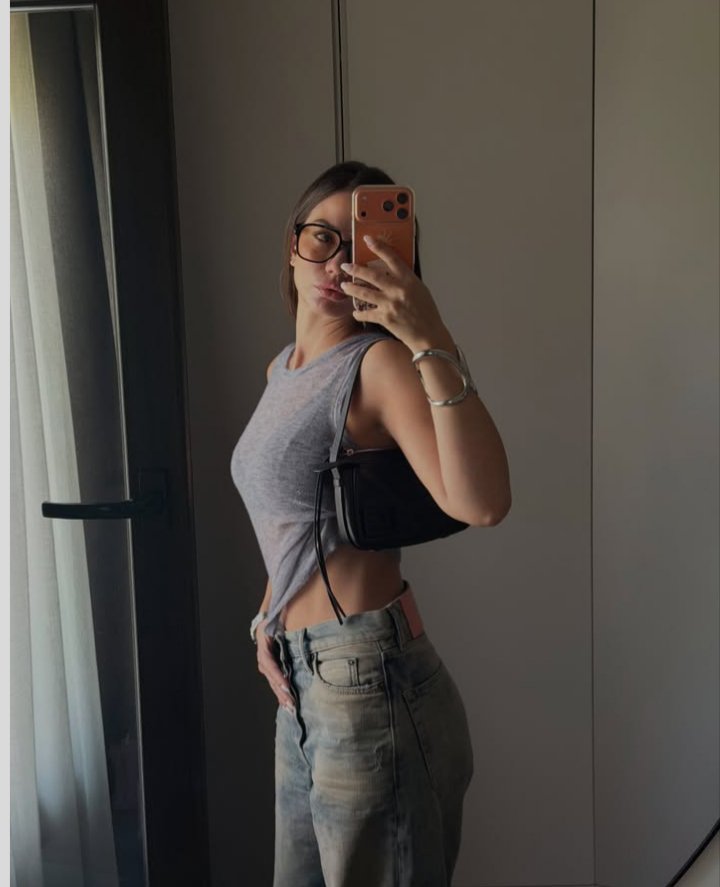 monalikx's tweet photo. Demet Fizik Özdemir https://t.co/4mq9dBkzLS
