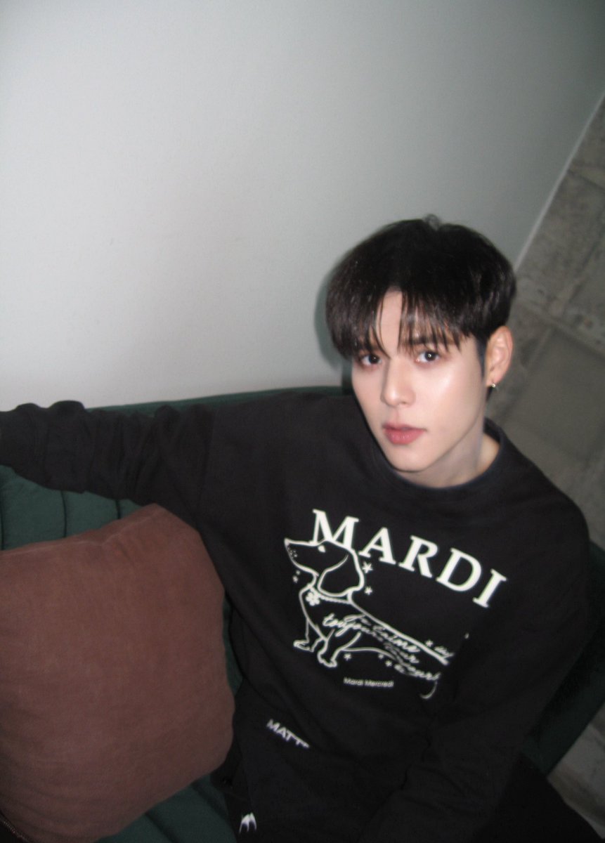poon_mit12's tweet photo. 🖤🤘🏻 https://t.co/RNRBtPOssM