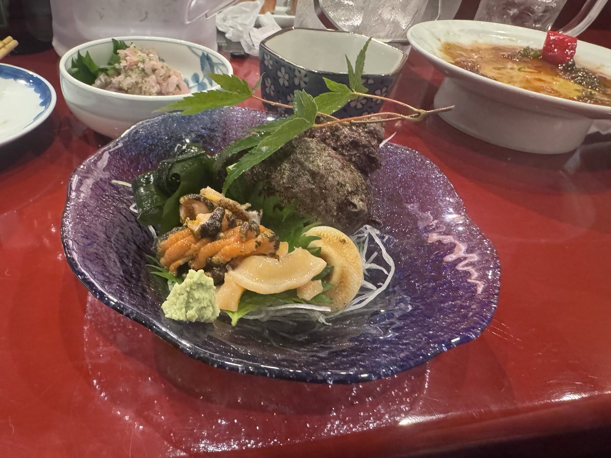 funa3333's tweet photo. 輪島沖のお刺身美味しかった
敷地内車中泊可でトイレ有りです。
#輪島
#居酒屋芽吹 https://t.co/ElaI8OriPy