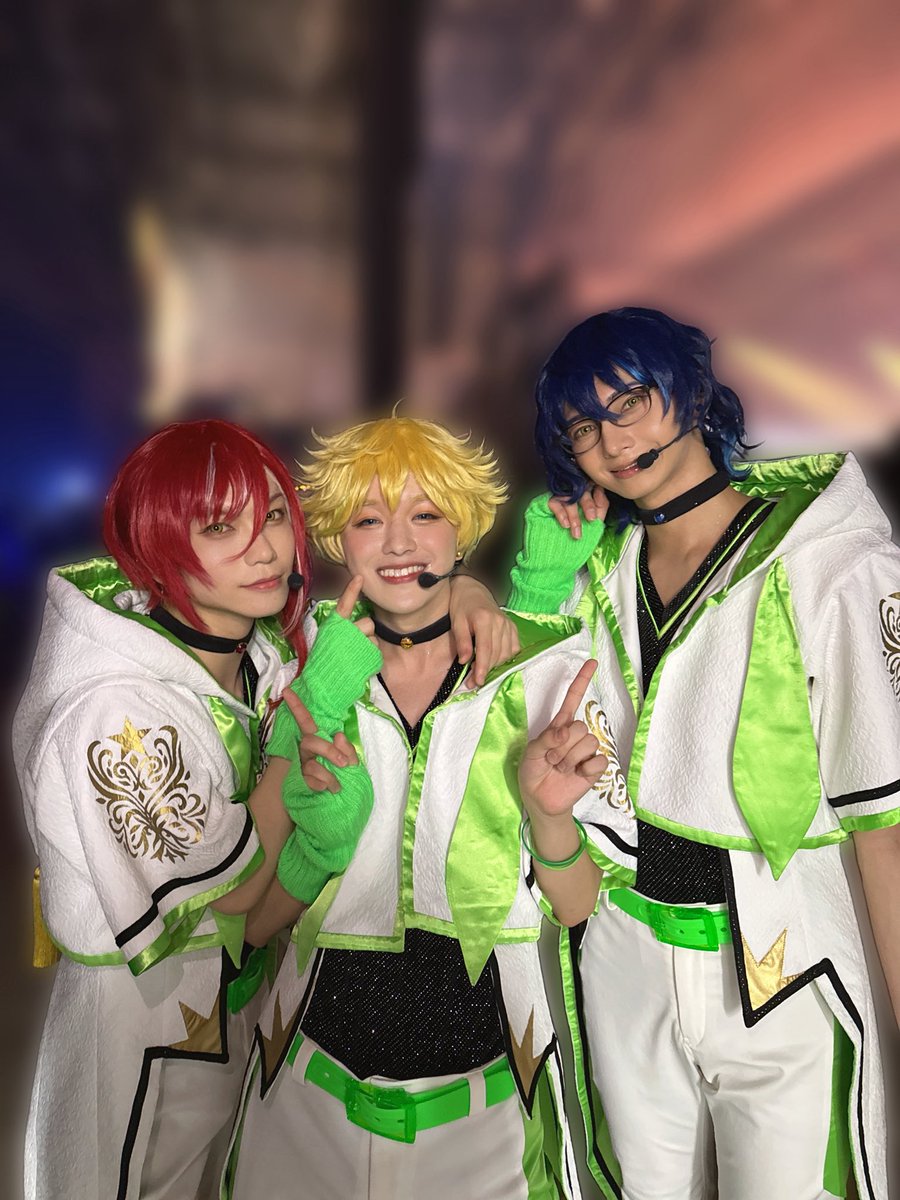 kizu_tsubasa's tweet photo. 楽しんでくれてるかナ？⚡️

明日も待ってるヨ、子猫ちゃん♪

(今日も素敵な景色を見せてくれてありがとうございます。彼と出会って7年、お客様が作ってくださるこの素敵な景色をカンパニーの皆様と一緒に見れてる事が幸せです。明日も待ってるよ！！！ほんとに楽しい！幸せ！！！LOVE！！！木津つばさ)

#あんステ