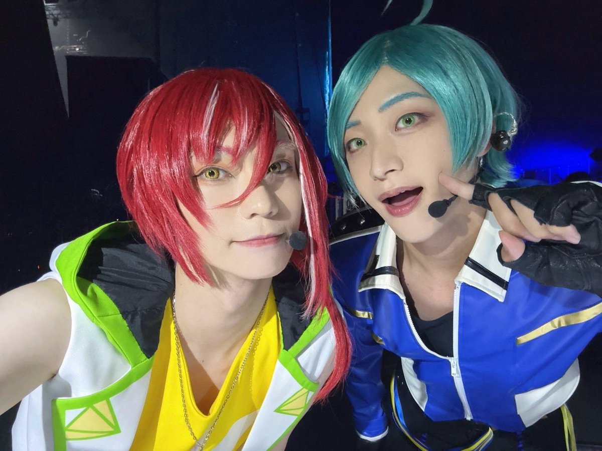 kizu_tsubasa's tweet photo. 楽しんでくれてるかナ？⚡️

明日も待ってるヨ、子猫ちゃん♪

(今日も素敵な景色を見せてくれてありがとうございます。彼と出会って7年、お客様が作ってくださるこの素敵な景色をカンパニーの皆様と一緒に見れてる事が幸せです。明日も待ってるよ！！！ほんとに楽しい！幸せ！！！LOVE！！！木津つばさ)

#あんステ