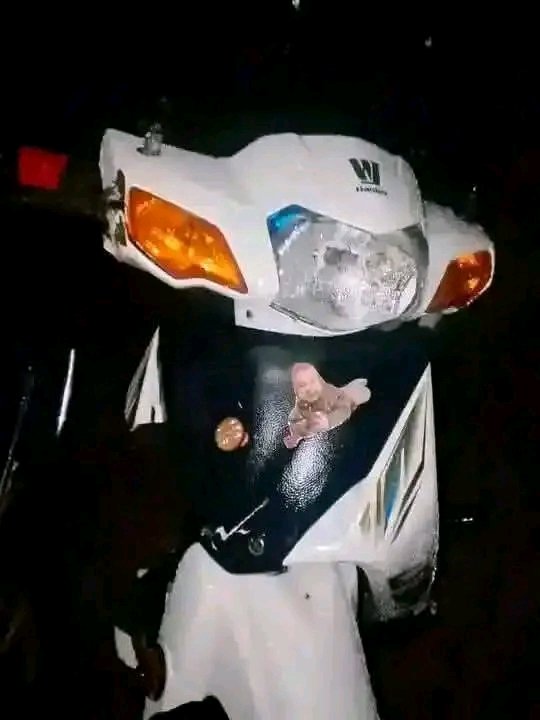 MujahidSSaad's tweet photo. JUST IN: INNALILLAHI WA INNA ILAIHI RAJI'UN

The public is being asked to help share this message.

The owner of this motorcycle died in a road accident along the Anchau–Dutsen Wai road.

His remains are currently with the police at the Anchau Police Station while authorities work to identify and locate his family members.

If you have any information or know his family, please contact the following phone numbers:

📞 09073722690
📞 0802 226 3313

— From Aminu Suwidi