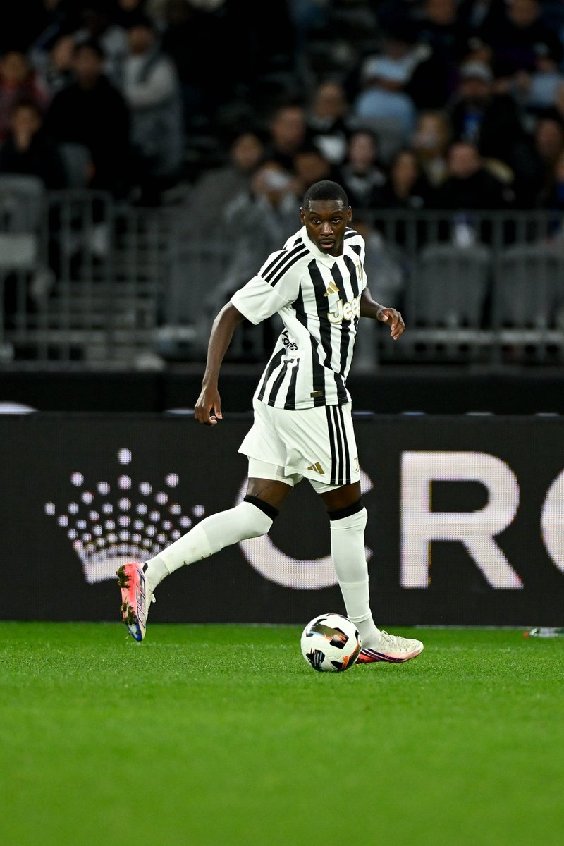juventusfcen's tweet photo. Great to see you out there, guys! ⚪️⚫️

#JuveInter https://t.co/AESuQP1Pvo