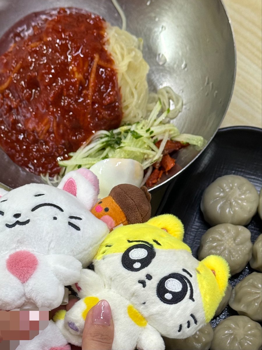 dear_0209's tweet photo. 부산 와서 야르한 식사를 하는 중  #양양쩝쩝 https://t.co/y7CvXB3HkT