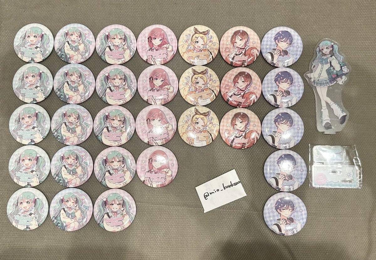 mio_koukann's tweet photo. 百均 100均 Y2K キャンドゥ セリア 初音ミクコラボ 交換

譲➞画像のもの
求➞同種鏡音レン

条件の良い方優先とさせていただきます。
お気軽にお声掛けください！ https://t.co/RyrpcVsOee