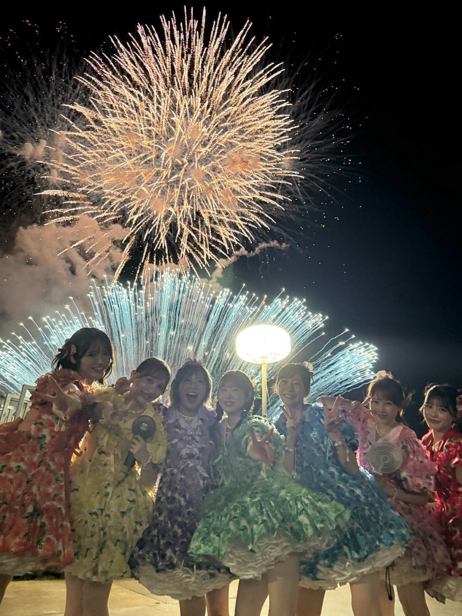luna_fz0703's tweet photo. (⌒ ͜   ⌒)🎆🎇🎆 https://t.co/KYn5xcBUXJ
