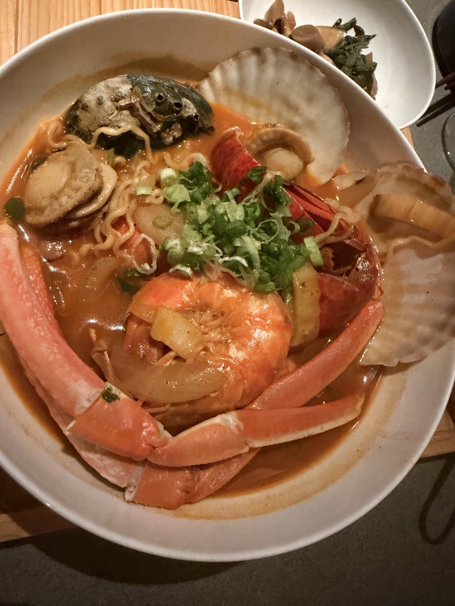 p9wugl's tweet photo. 还差3个人到100关注

可以帮我助力一下吗

吃完这碗泡面，让我看到突破100
#蓝v互关 https://t.co/4gkb5cuVWu