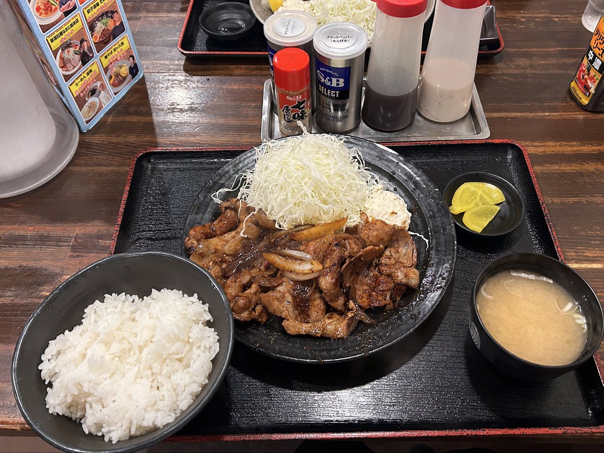 kcocorom's tweet photo. そう言えば、新潟市にある中華食堂よしだ屋さんの生姜焼き定食めっちゃ美味しかった。
赤道店（東区・フレスポ赤道） https://t.co/WzwFYPRvVR