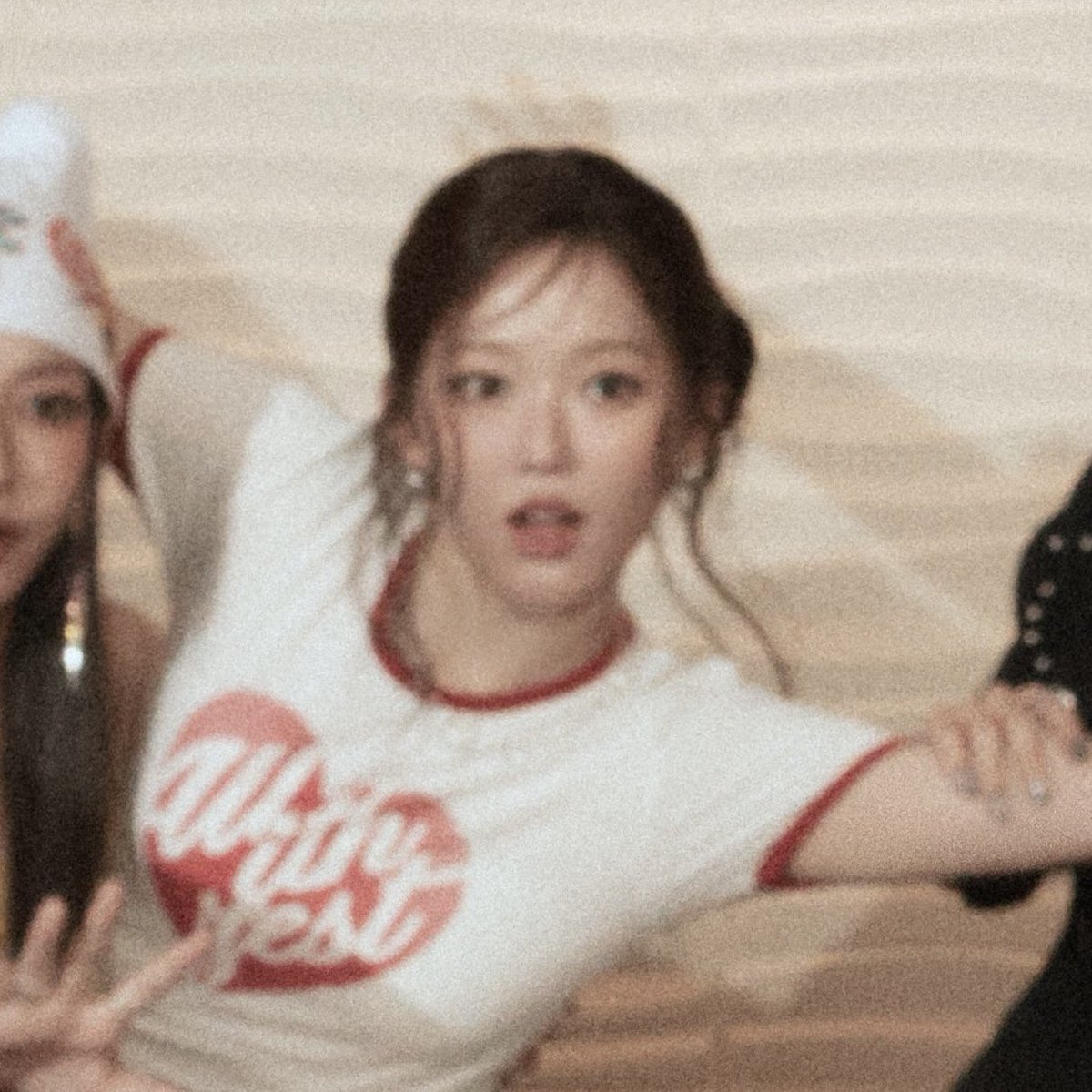 doteonh1's tweet photo. 내아기콩알혜원이잖아🫰 https://t.co/doH1uiwA2M