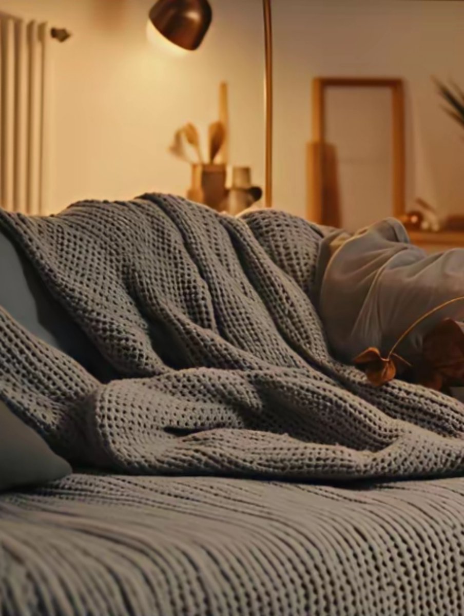 doctor0824's tweet photo. Just wrapped up a warm weekend night with homemade miso soup and a fuzzy blanket, the little things hit different , https://t.co/pyg3qDiDQW