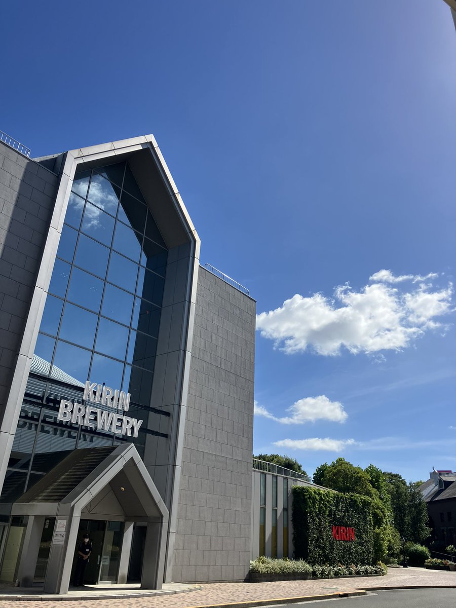 daikke660's tweet photo. 社会科見学からのお店ビール https://t.co/PmcSH2u6ZW