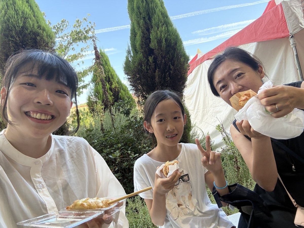 sm_mng's tweet photo. 不思議な感じ~ https://t.co/Rb3I31KiRK