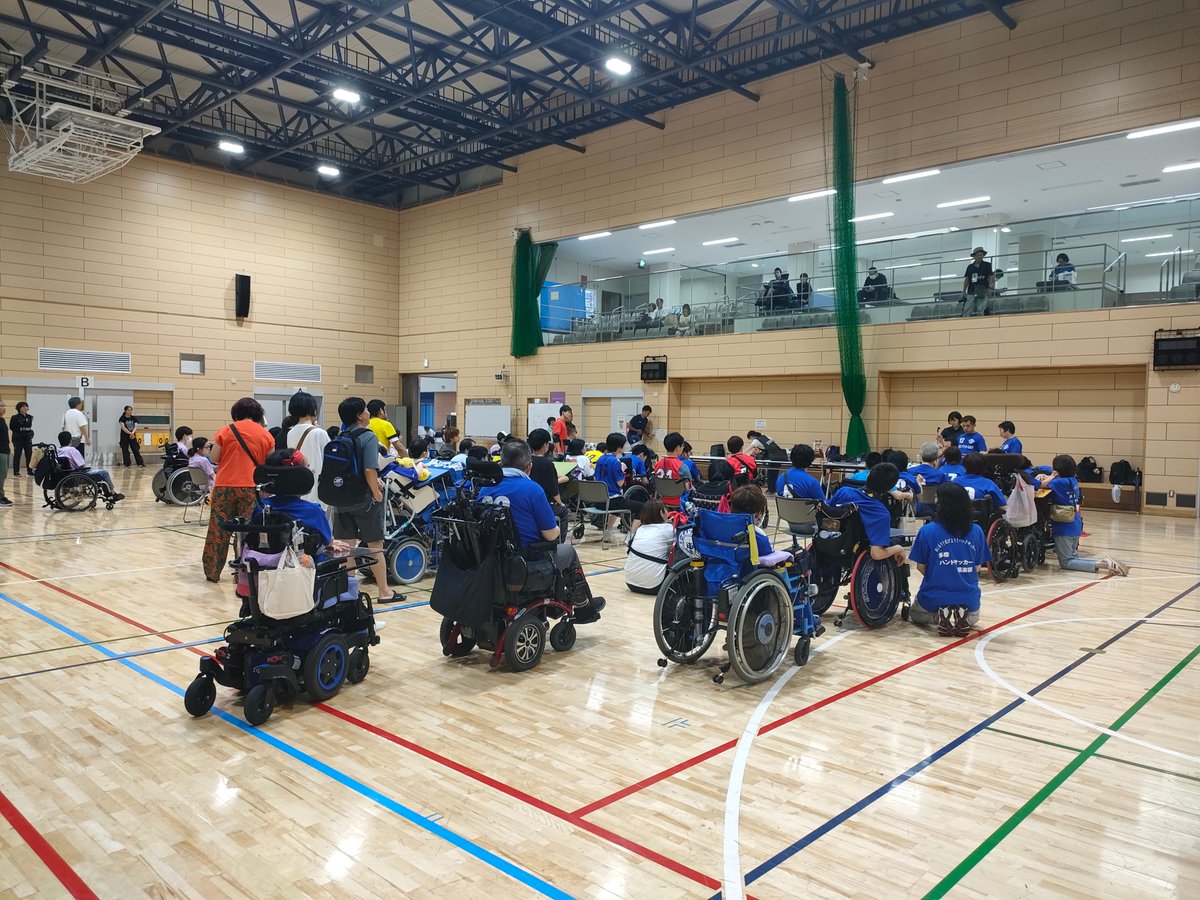 thc2008's tweet photo. 【第11回楽しもう！ハンドサッカー交流会】
先ほど閉会式が終わり、無事大会が終了しました！
どの試合も盛り上がりました😊

#多摩ハンド
#楽しもうハンドサッカー交流大会 https://t.co/m2QSIRW2zz