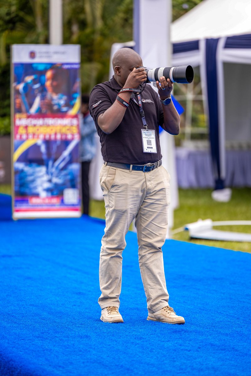 Bernardkwiri's tweet photo. The simplest choice is determining when to click the shutter. The most challenging part is realizing when to abstain. #Photography @UegclOfficial @kusasira_enock @RugabaAgaba #GeneratingForGenerations. https://t.co/idn6hb3eHO