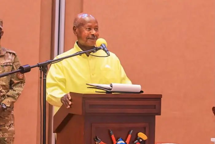 PulseUganda's tweet photo. Museveni praises Balaam, likens Nameere enemies to HIV
https://t.co/pWPJRkbK3x
#PulseNews https://t.co/xSH5psMa1B