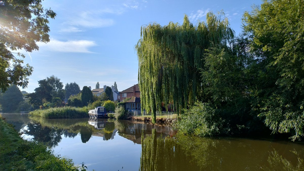 prin1969's tweet photo. #photosfromawalk #statham #thelwall #bridgewatercanal https://t.co/q4EgmYRZQm