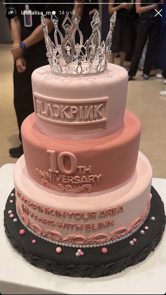 LiliesHome_'s tweet photo. 📸 lalalalisa_m updated her IG story

ALWAYS WITH LISA
#10YearsWithBP_LISA 
🍿🩷🖤 https://t.co/qIuUrIfKXA
