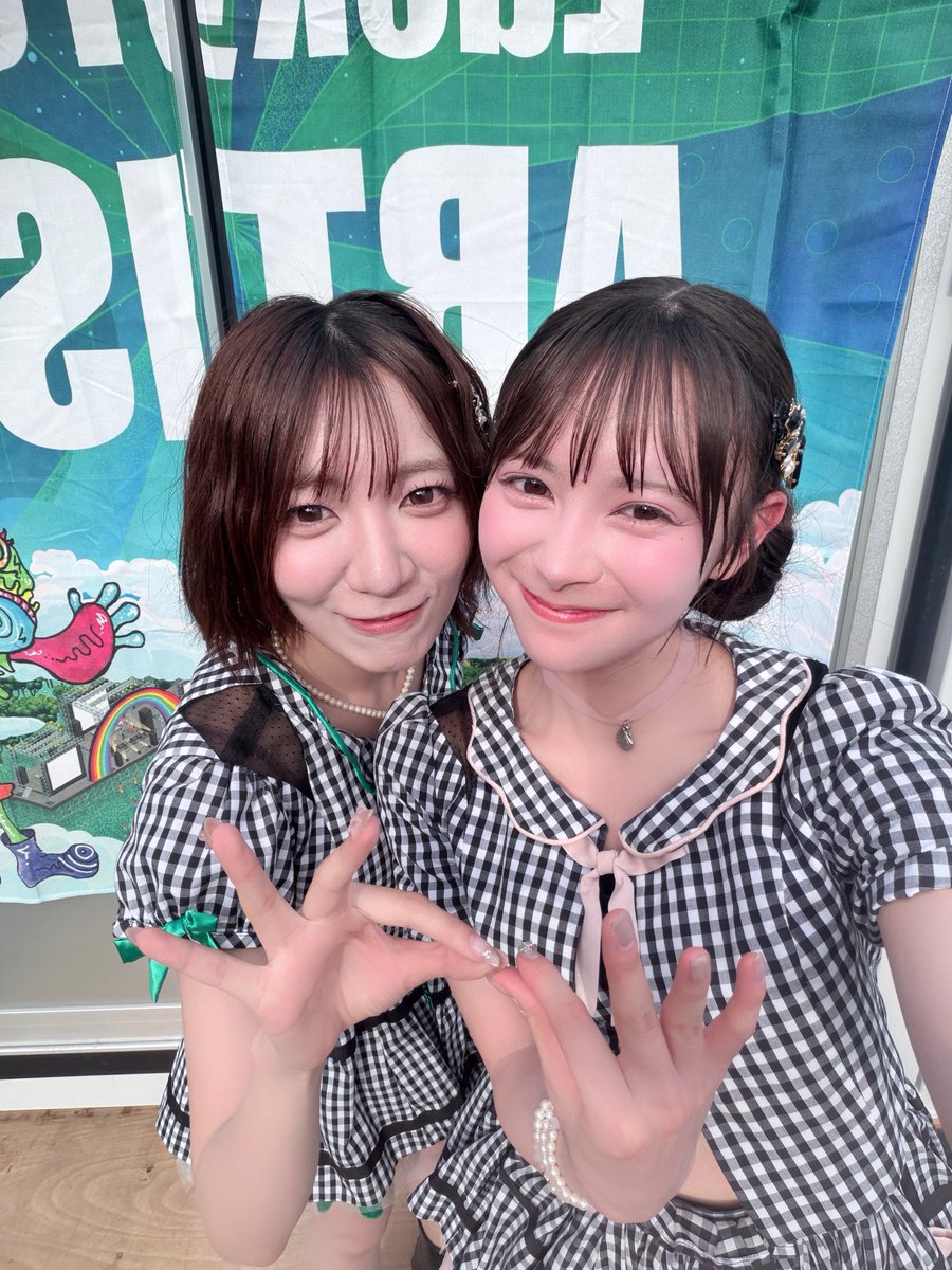 momoka_ito1206's tweet photo. #LuckyFes 2026ありがとうございました🌈
あっつあつでしたーー！！！楽しかった！

見ていてくださった皆さんも楽しんでくださっているといいな❕私は「好きish」を皆さんの前で披露するのは初めてだったのですごく嬉しかったです🎶

8の日ということで「47の素敵な街へ」も🐝
「根も葉もRumer」も！ https://t.co/iICXfKmkI4