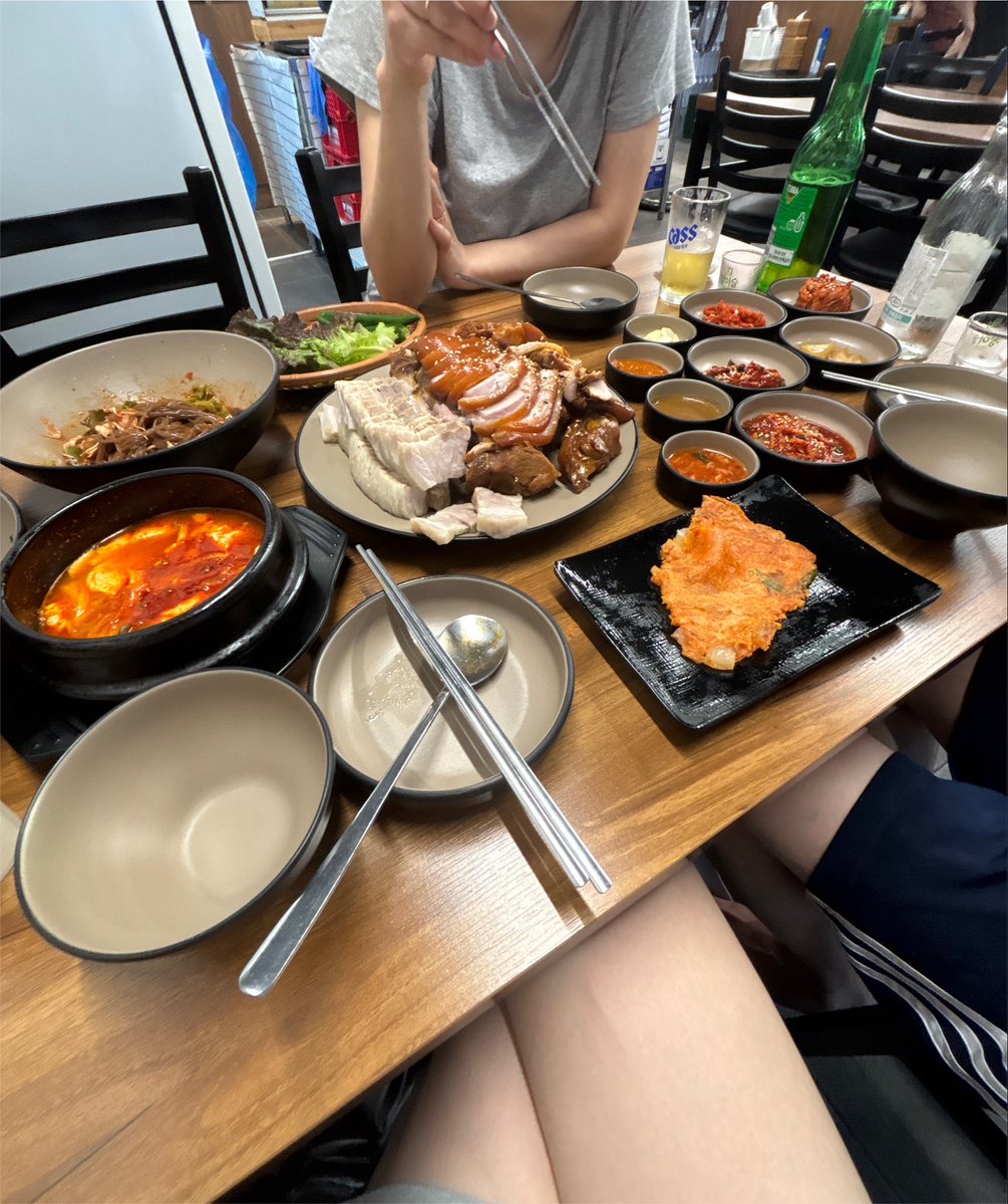 td1ur's tweet photo. 엄빠랑 밥먹을때마다(매일) 행복함 https://t.co/kziJATC7Kn