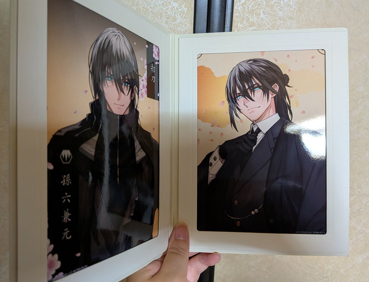 ec373's tweet photo. 友だち「結婚したよ〜☺️」

同級生「子供生まれた〜😆」

私「お見合い写真ぽい！！お見合い写真ぽい！！🥳🥳🥳」 https://t.co/6Lx0JvEqIs