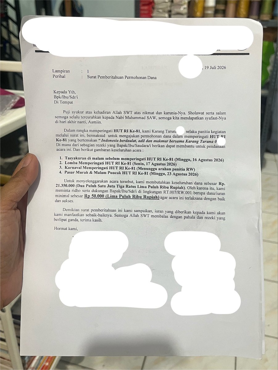 yozariam_'s tweet photo. Gw SHOCK acara 17an RT jaman sekarang nyentuh sampe 21jt??? Mana iuran diwajibin minimal 50rb, tapi table budgetingnya ancur banget 😂 https://t.co/0ZNtbMP4pb