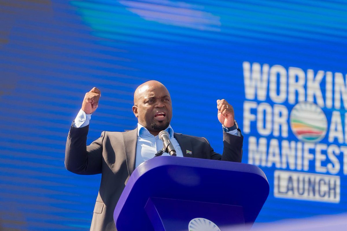 Our_DA's tweet photo. DA Federal Chairperson and Gauteng Provincial Leader Solly Msimanga delivers his speech at the DA Manifesto Launch in the heart of Joburg at Mary Fitzgerald Square.

As the DA launches its plan to get South Africas towns and cities working for all. 🇿🇦💙

#DAManifesto2026 https://t.co/bjCv4CSOKn