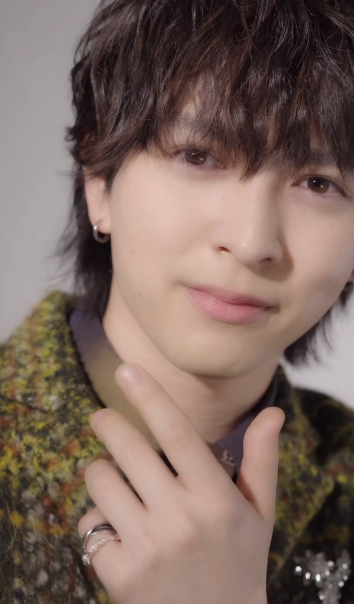 TOPNOTE___0616's tweet photo. カッコいいし可愛いし、もうどうしようもない吉田仁人。

#MILK
#吉田仁人 https://t.co/pDzfxZukHa