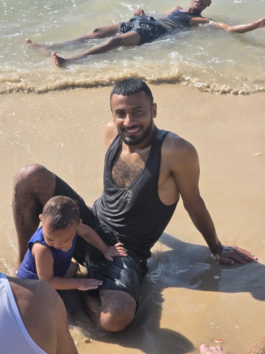 Mahmoudehrm's tweet photo. I take care of my family and my son Rakan, and I can also help the poor and needy with the support of donors. I hope this country will become safer and have job opportunities. 
https://t.co/xpJYWxnLln

https://t.co/xpJYWxnLln https://t.co/bXagAvbhjr